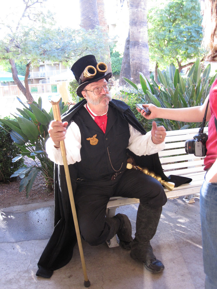 Gary Hayes in his steampunk CosPlay outfit-160.jpg